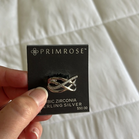 NWT RING - Picture 2 of 3